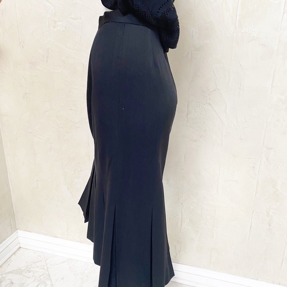 100% Wool Skirt with Pleated Hem - Picture 2 of 4